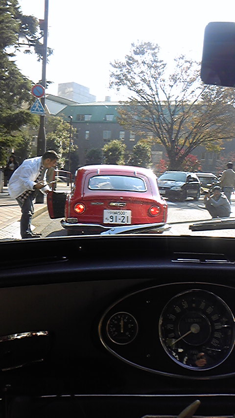 早稲田大学