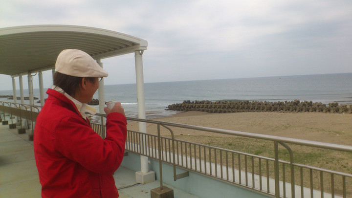 出てすぐですが