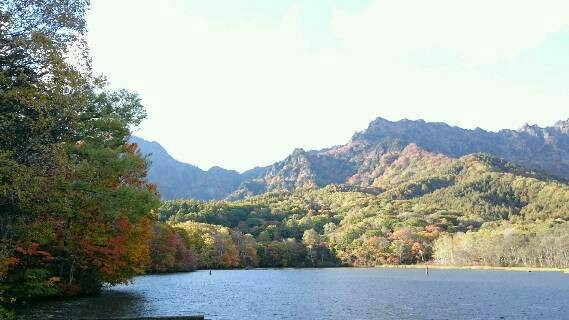 紅葉の鏡池