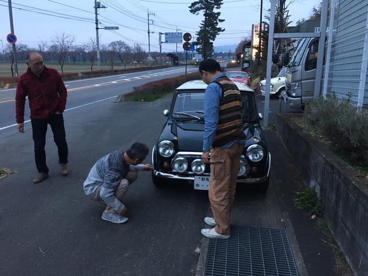 ピカーーッ！