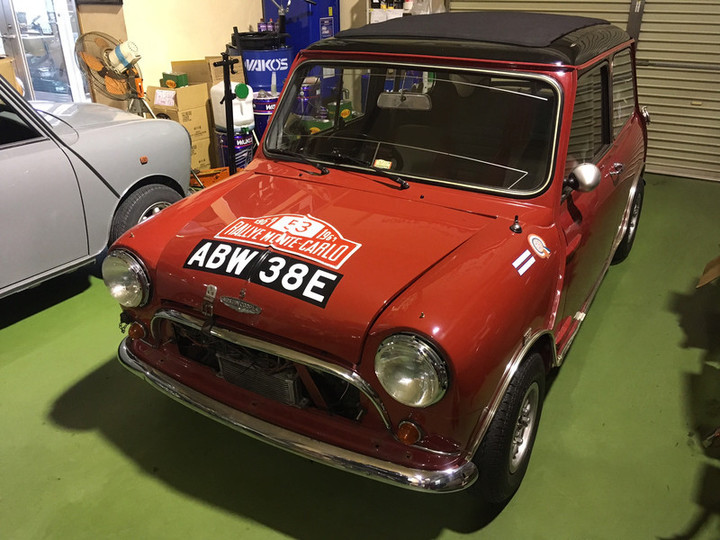 納車準備中