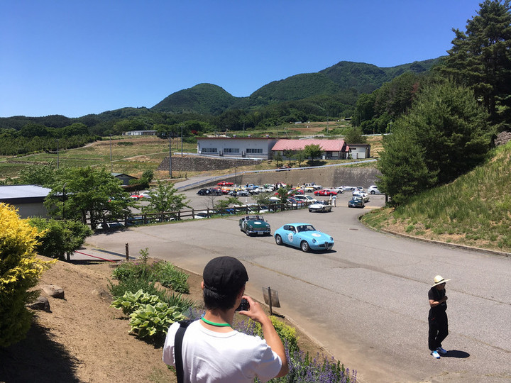 暑い…