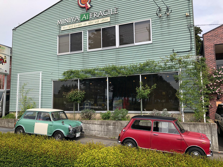 ディーラー車