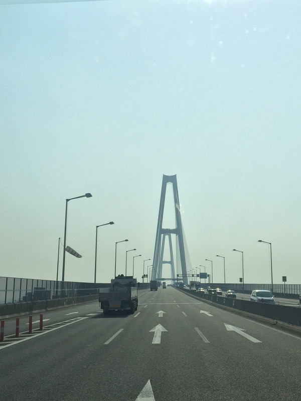 西へ西へ