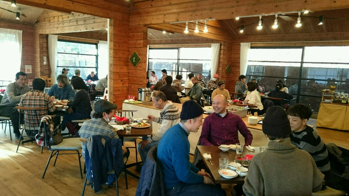 遅めのお昼ゴハン