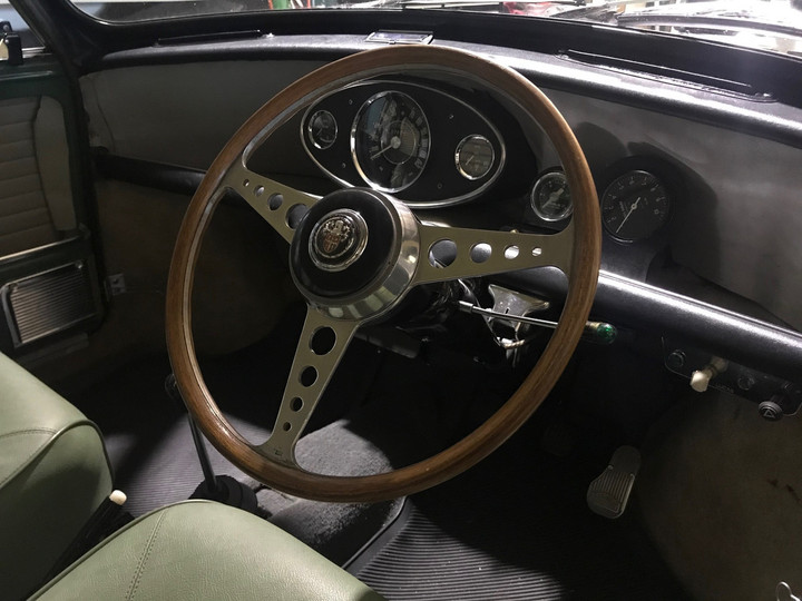 レス・レストン　ラージボス