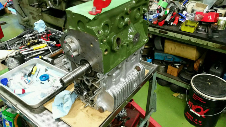 組み付けてしまうのが…