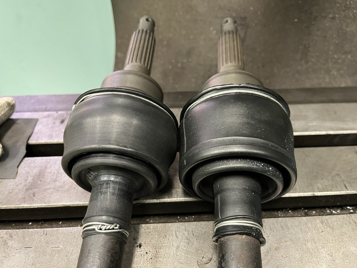 ドライブシャフトブーツ