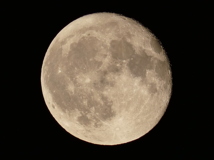 少し欠けましたが