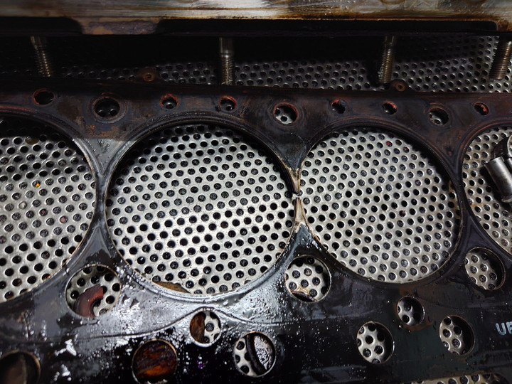 ヘッドガスケット