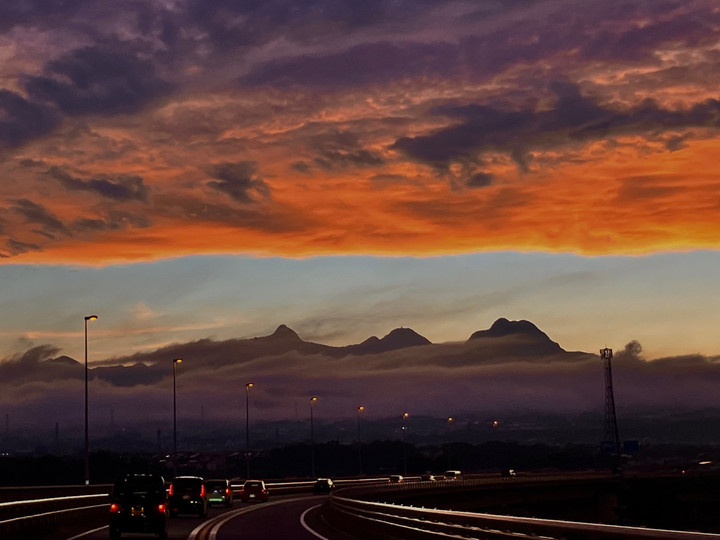 田舎の雨上がり